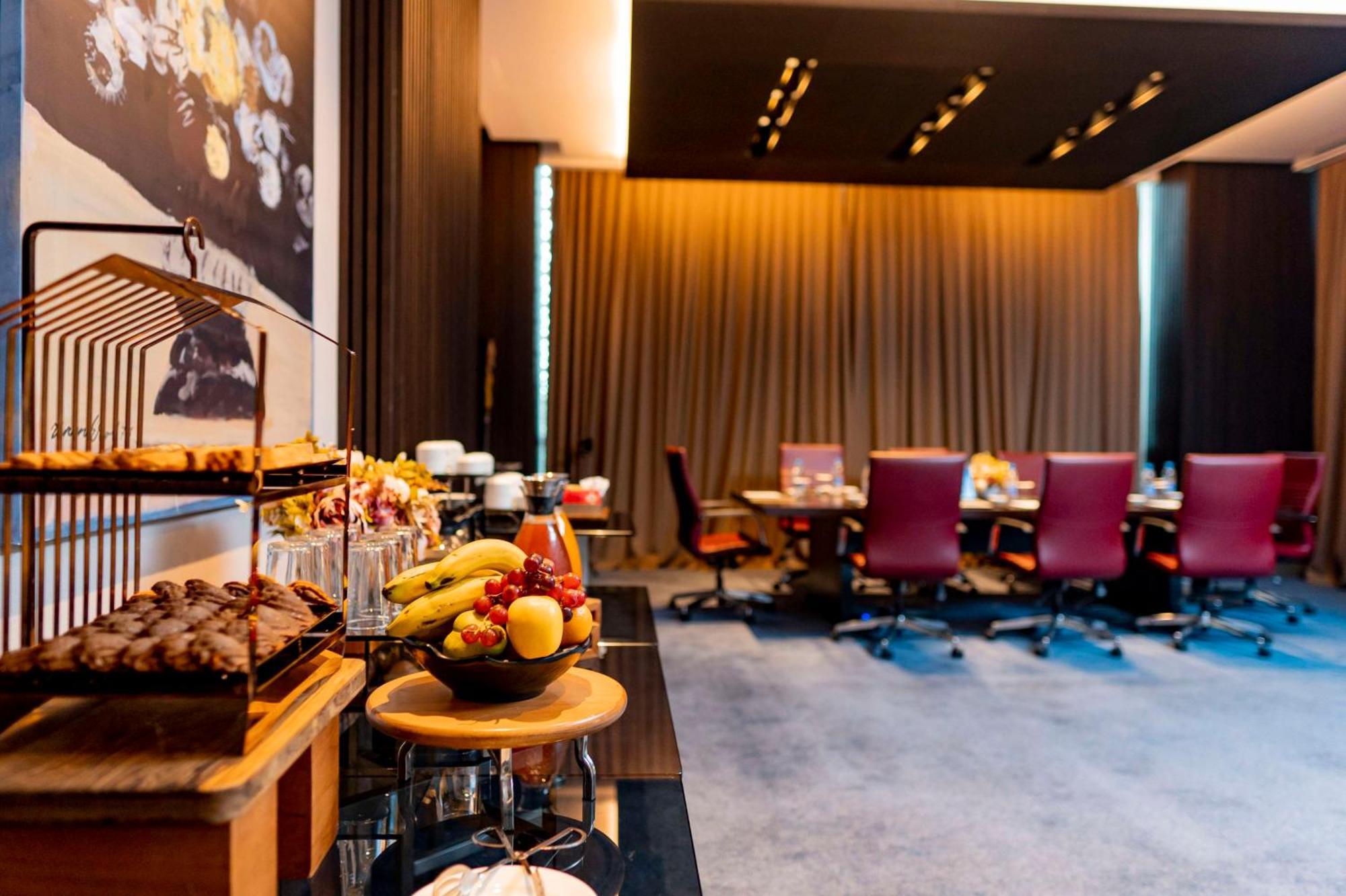 Radisson Blu Hotel & Conference Center, 尼亚美 外观 照片