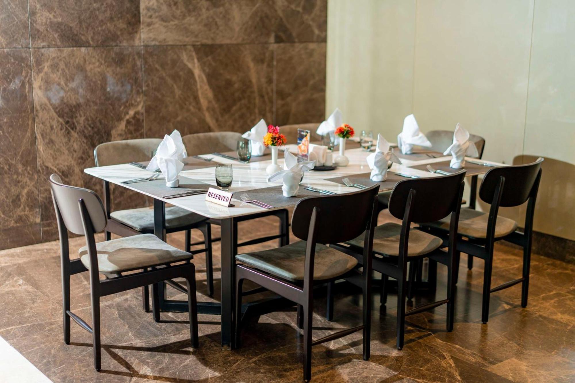 Radisson Blu Hotel & Conference Center, 尼亚美 外观 照片