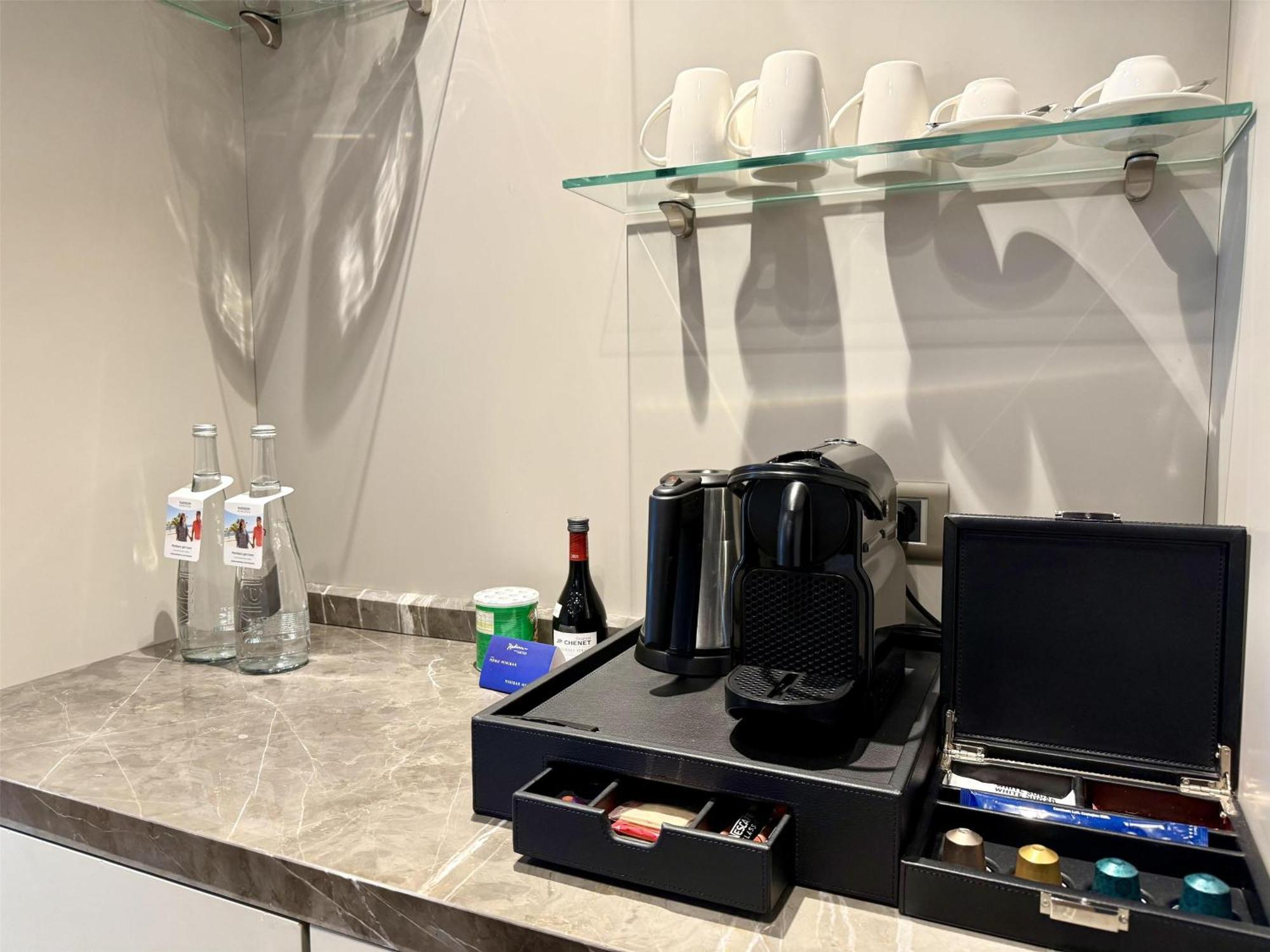 Radisson Blu Hotel & Conference Center, 尼亚美 外观 照片