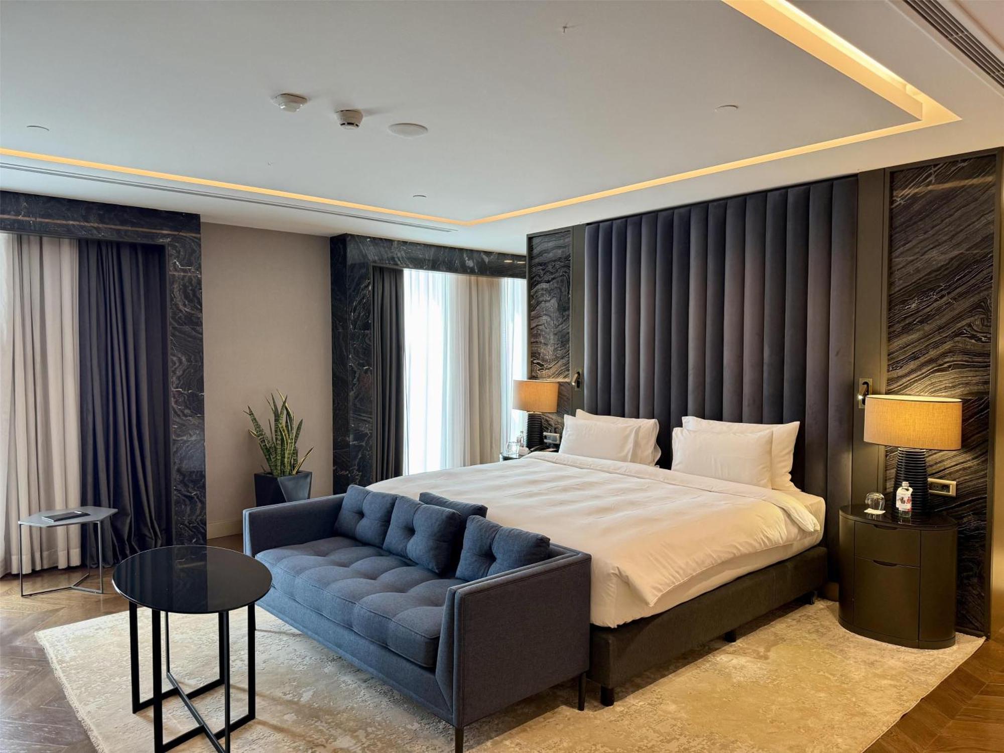 Radisson Blu Hotel & Conference Center, 尼亚美 外观 照片